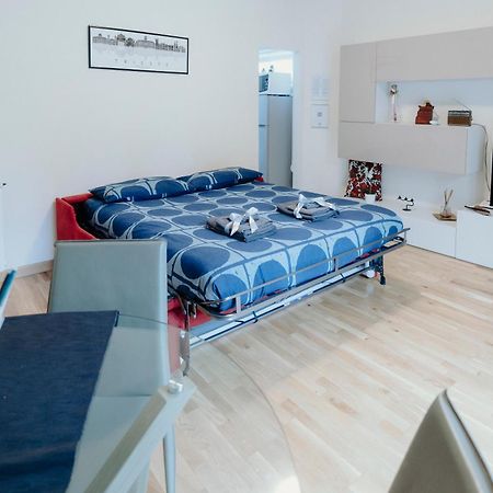 5Min Stazione Centrale Appartamento Con Terrazza Триест Экстерьер фото